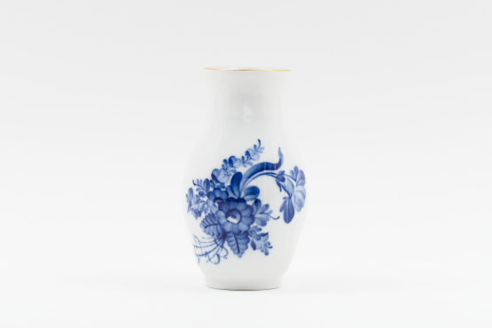 Royal Copenhagen Blå Blomst Svejfet Guld Vase