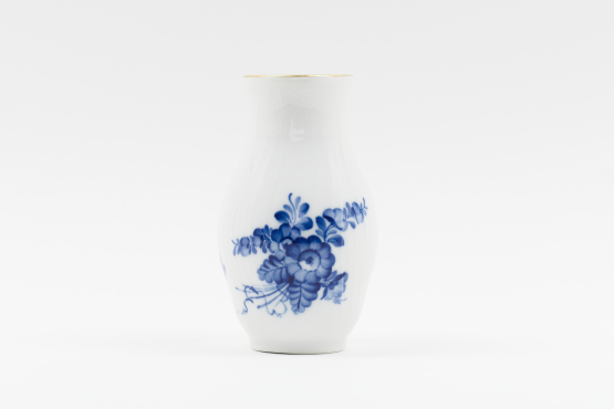 Royal Copenhagen Blå Blomst Svejfet Guld Vase
