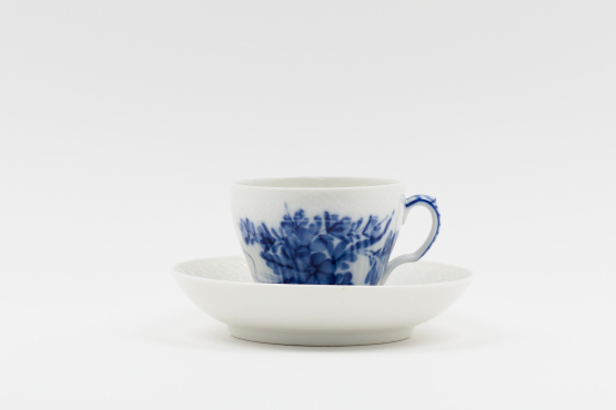 Royal Copenhagen Blå Blomst Svejfet Kaffekop med underkop
